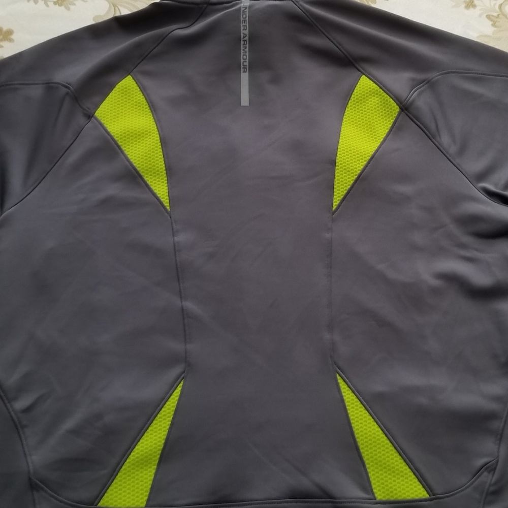 Lightweight jacket - Picture 3 of 4
